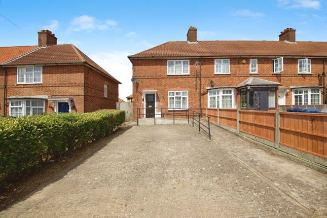 3 bedroom end of terrace house for sale