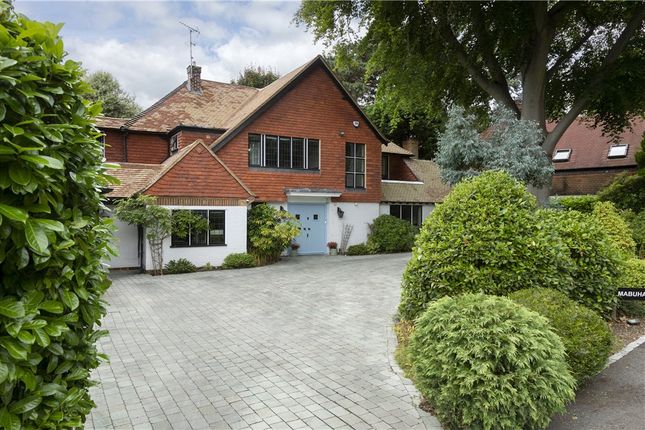 6 bedroom detached house for sale