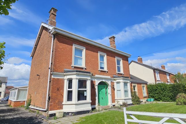 15 bed property