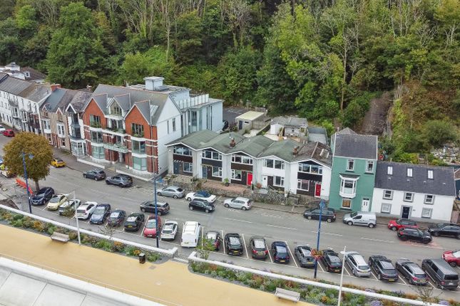 668a Mumbles Road, Swansea, SA3 2 bed flat for sale