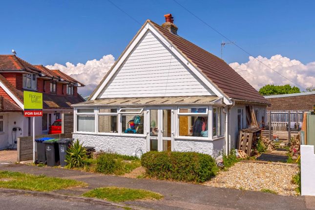 Lancing Park, Lancing 3 bed chalet for sale