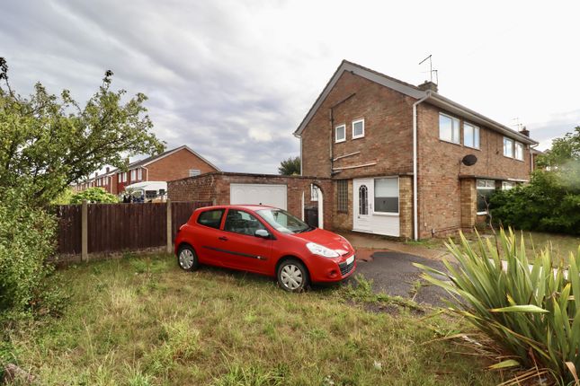 3 bedroom semi-detached house for sale