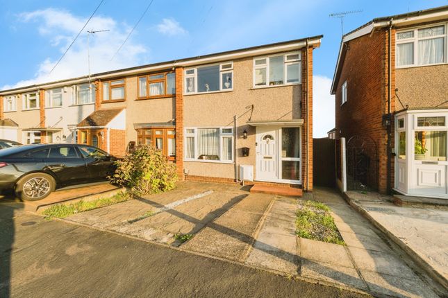 3 bedroom end of terrace house for sale