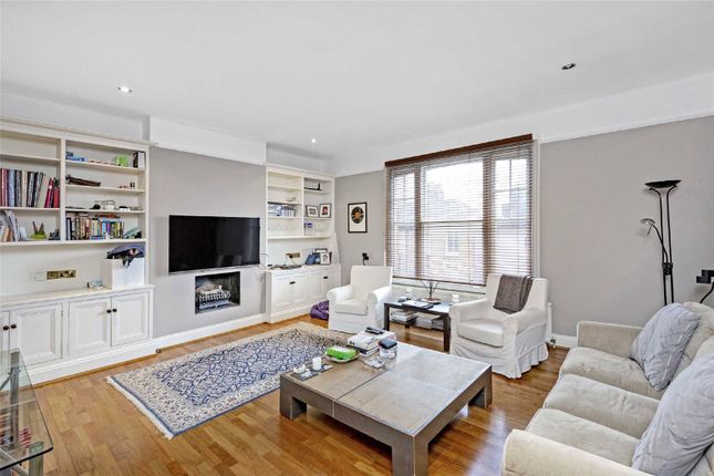 Wandsworth Bridge Road, Fulham... 3 bed flat for sale