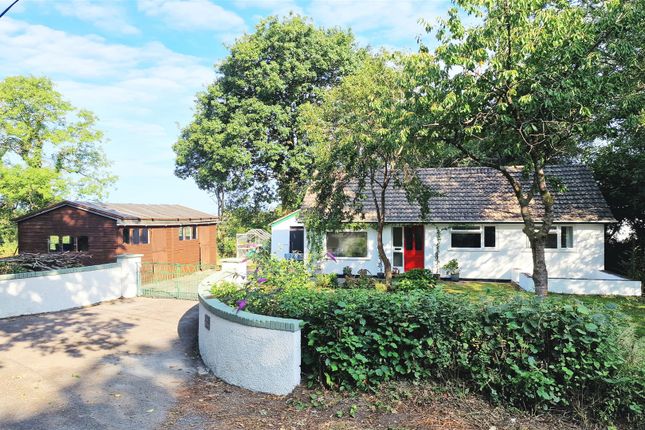 Oakford, Llanarth 3 bed detached bungalow for sale