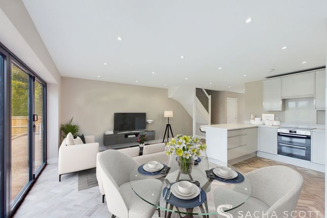 Bridgefield Close, Banstead, SM7 4 bed semi