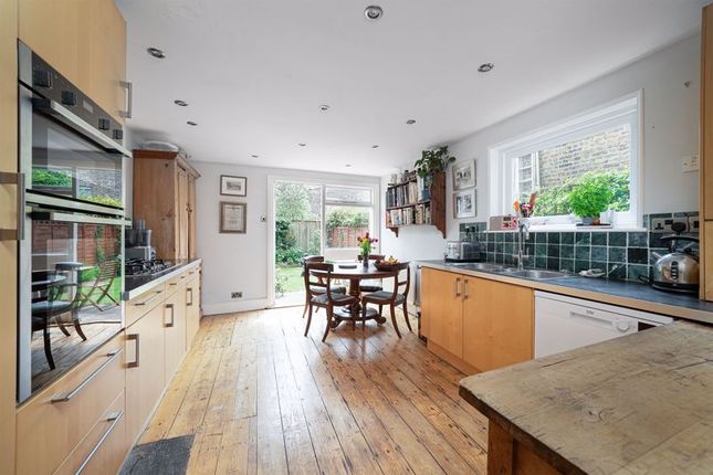 4 bedroom terraced house for sale