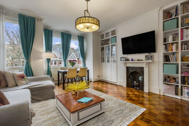 Clive Road, London SE21 2 bed flat for sale