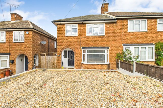 Warden Avenue, Romford RM5 3 bed semi