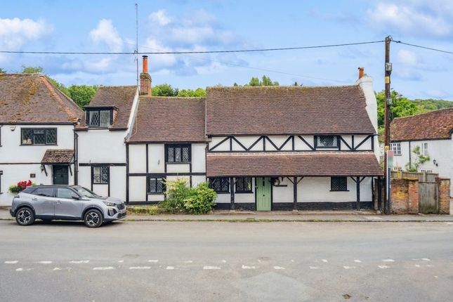 Wooburn Town, High Wycombe... 4 bed semi