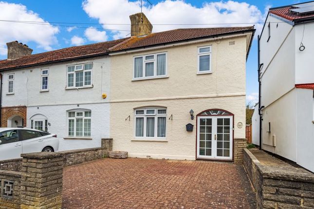 Idmiston Square, Worcester Park 3 bed end of terrace house for sale