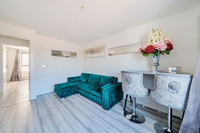Shakespeare Road, London 1 bed flat for sale