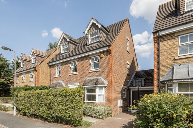 Stirling Avenue, Pinner, Middlesex 5 bed detached house for sale