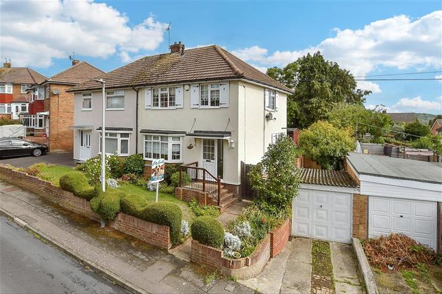 Dashmonden Close, Wainscott... 3 bed semi