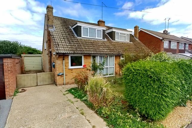 Tarrant Way, Moulton, NN3 7US 3 bed semi