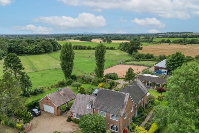 5 bedroom equestrian property for sale