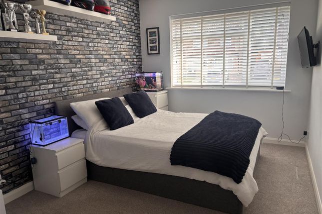 Woodlands Road, Ditton ME20 3 bed property for sale