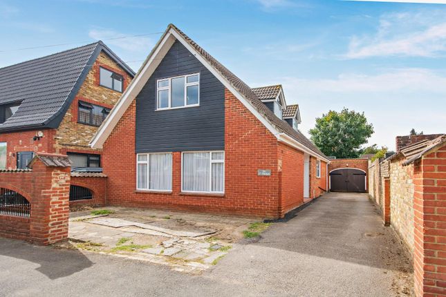 4 bedroom chalet for sale