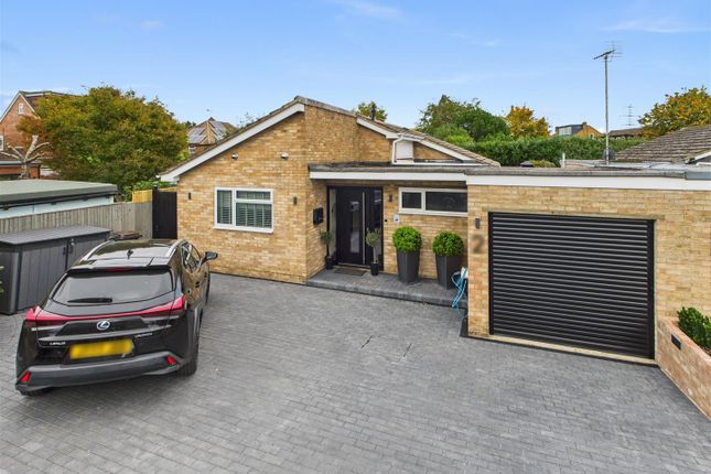 Elm Tree Close, Byfleet, West Byfleet 4 bed detached bungalow for sale