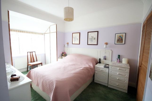 2 bedroom semi-detached bungalow for sale