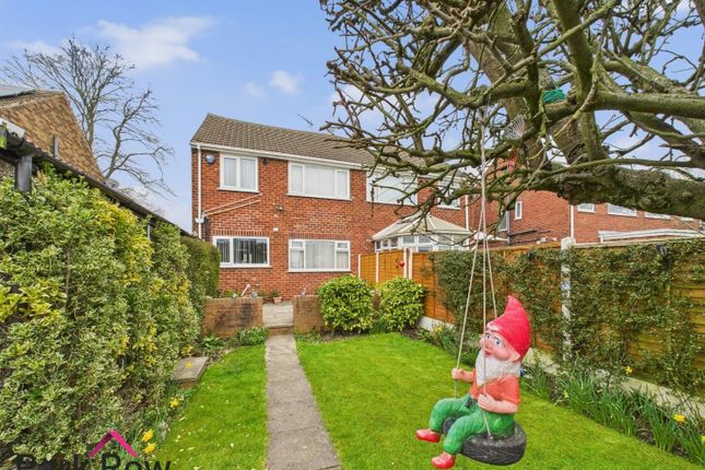 Moor Lane, Sherburn In Elmet, Leeds 3 bed semi