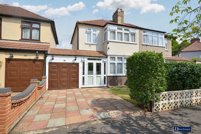 Milton Avenue, Hornchurch, RM12 3 bed semi