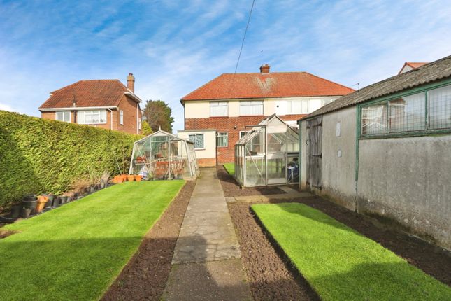 Westlands Road, Hedon, Hull, HU12 8DD 3 bed semi