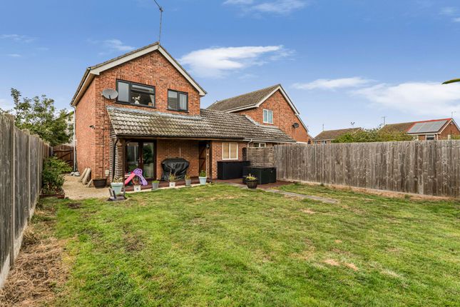 Windsor Road, Sawtry, Cambridgeshire. 3 bed link detached house for sale