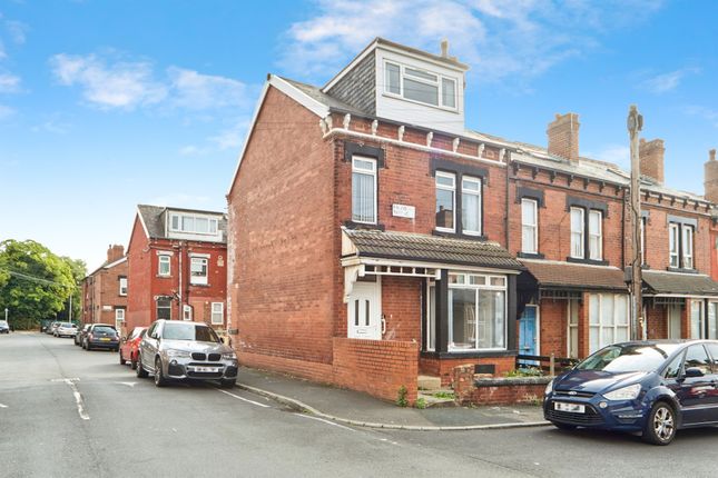4 bedroom end of terrace house for sale