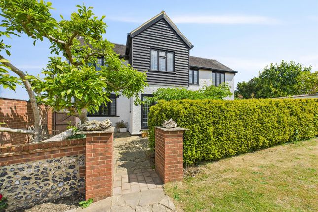Moorson Way, Coulsdon CR5 5 bed detached house for sale