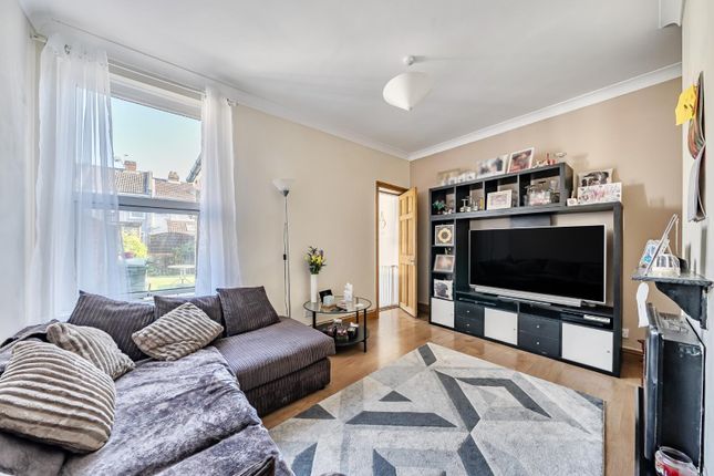 2 bedroom house for sale