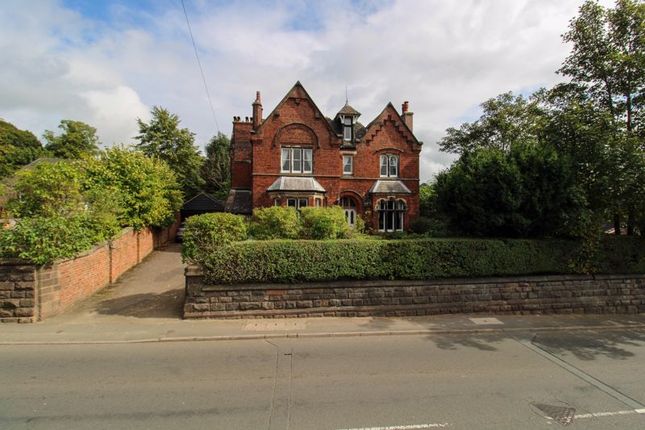 6 bedroom detached house for sale