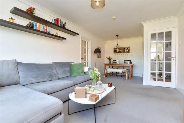 2 bedroom ground floor flat for sale
