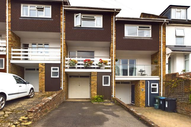 Glenview Road, Boxmoor, HP1 3 bed terraced house for sale