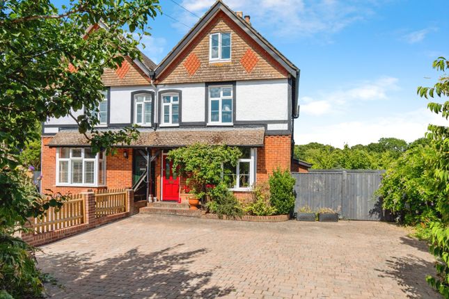 5 bedroom semi-detached house for sale