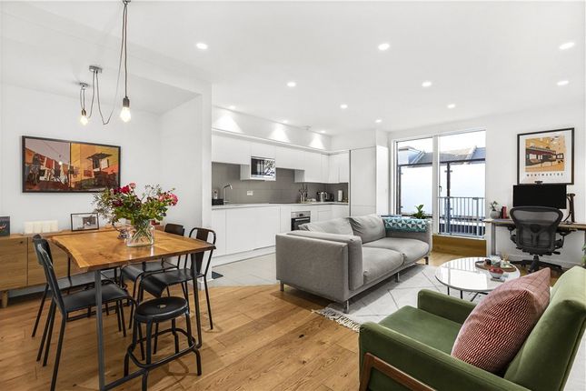 Andre Street, London, E8 2 bed apartment for sale