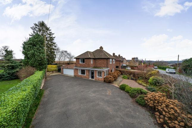 Belton Lane, Great Gonerby, Grantham... 3 bed detached house for sale