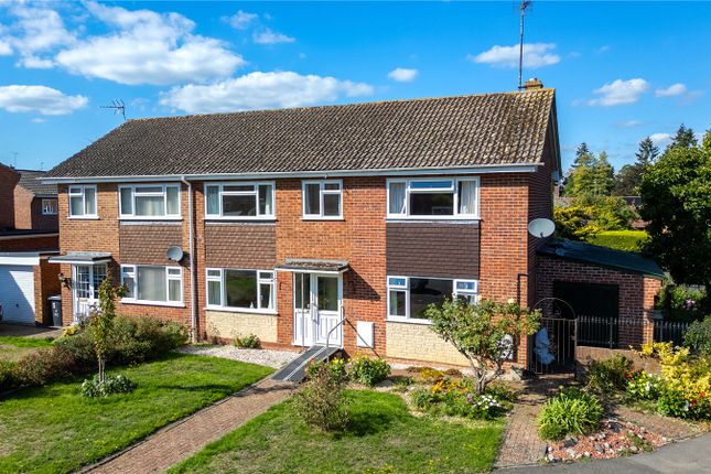 Kempton Close, Newbury, Berkshire, RG14 4 bed semi