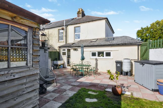 2 bed end terrace house