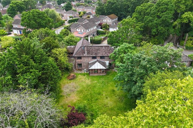 3 bed detached house
