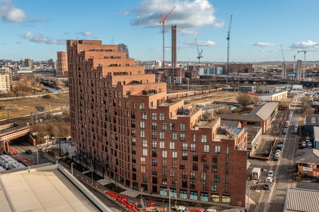 Springwell Gardens, Whitehall Road... 1 bed apartment for sale