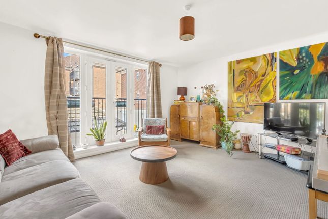 Coppetts Road, London N10 3 bed townhouse for sale