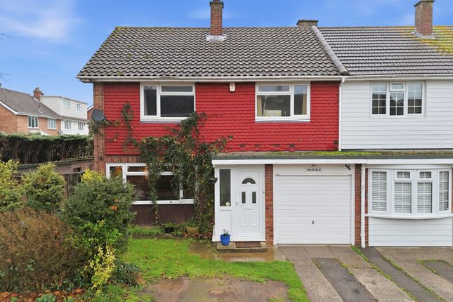 The Paddocks, Ingatestone, CM4 3 bed semi