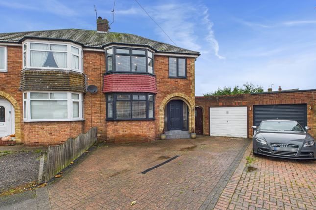 3 bedroom semi-detached house for sale