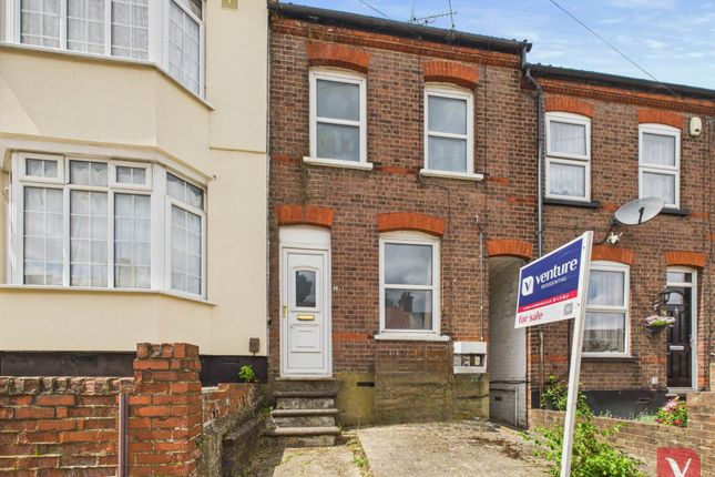 Ferndale Road, Luton LU1 2 bed terraced house for sale