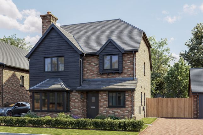 5 bed detached house