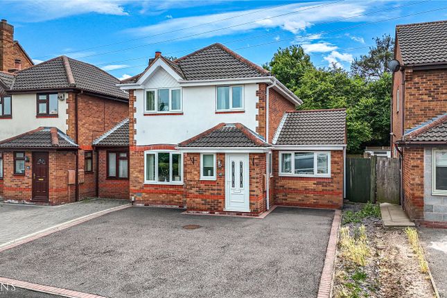 4 bedroom link detached house for sale