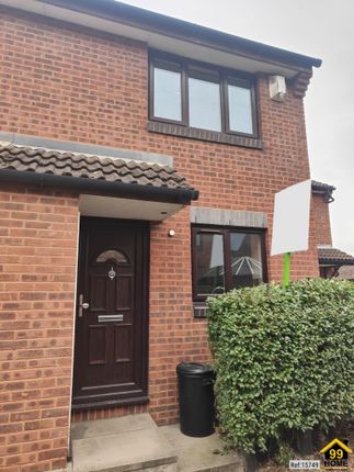 Claire Place, London, E14 2 bed semi