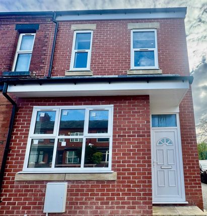 Lightbowne Road, Manchester 3 bed townhouse for sale