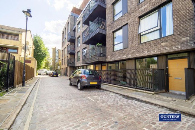 Rochester Place, London 2 bed flat for sale
